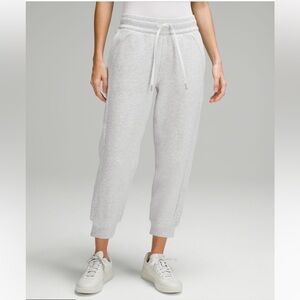 lululemon grey scuba jogger